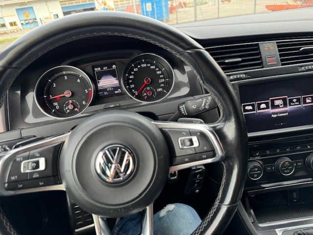 VW Golf Variant 2.0 TDI GTD DSG-image-8