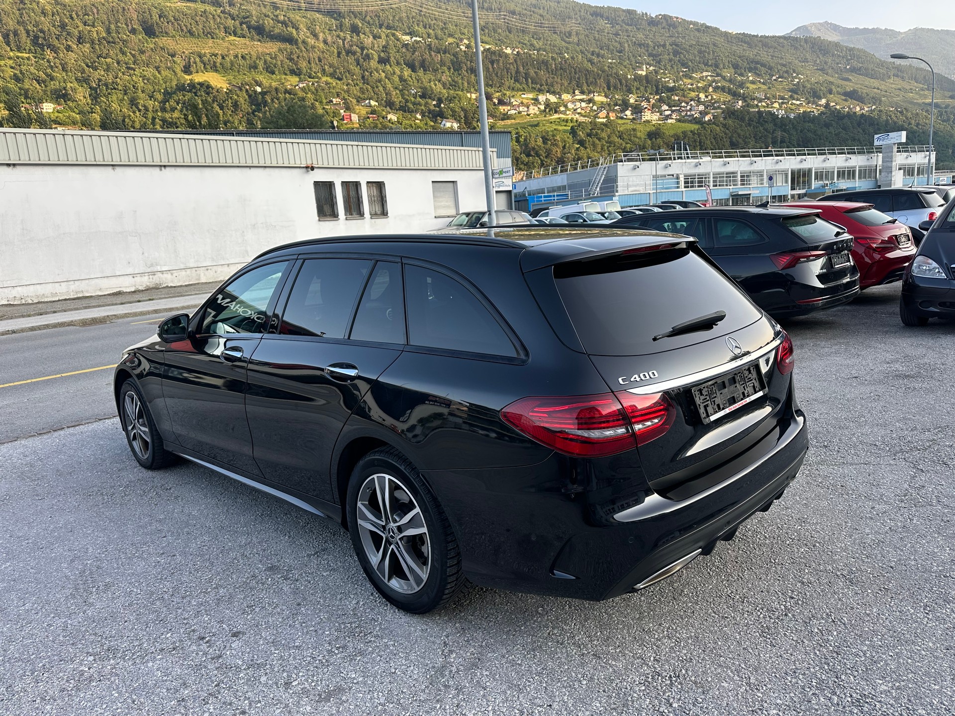 MERCEDES-BENZ C 400 AMG Line 4Matic 9G-Tronic-image-5