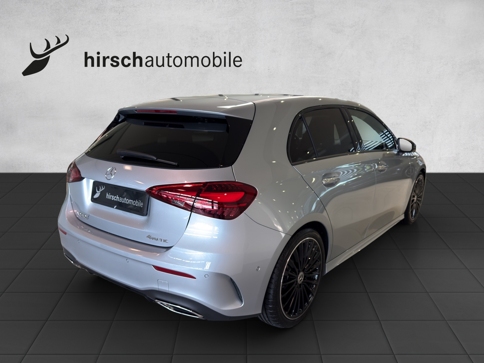 MERCEDES-BENZ A 250 4Matic 8G-DCT-showroom-element-3