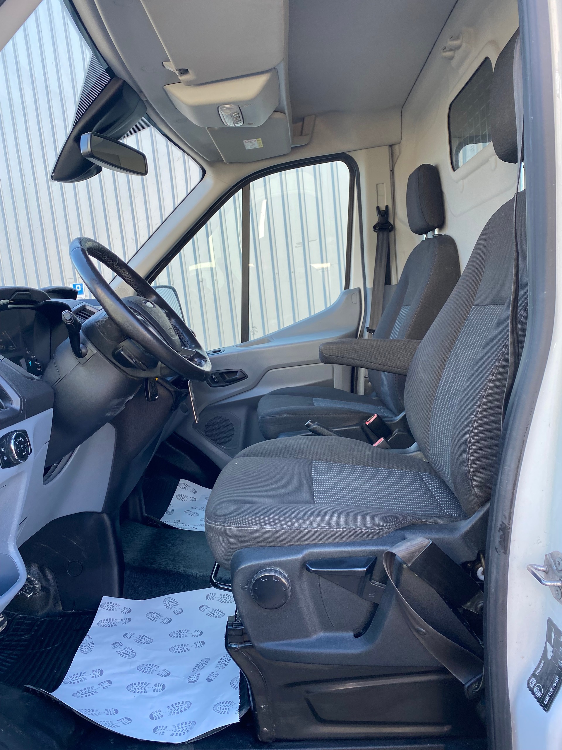 FORD Transit Van 350 L3 Trend 2.0 TDCi 130 FWD-image-6