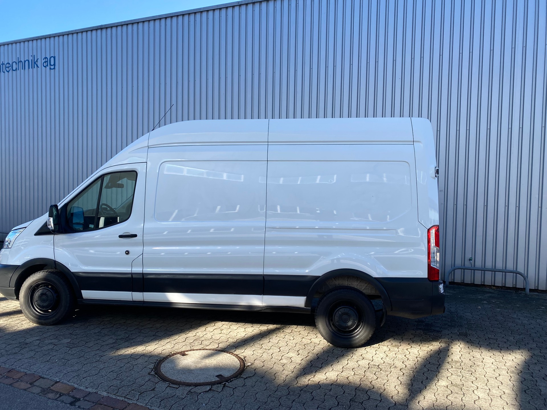 FORD Transit Van 350 L3 Trend 2.0 TDCi 130 FWD-showroom-element-3
