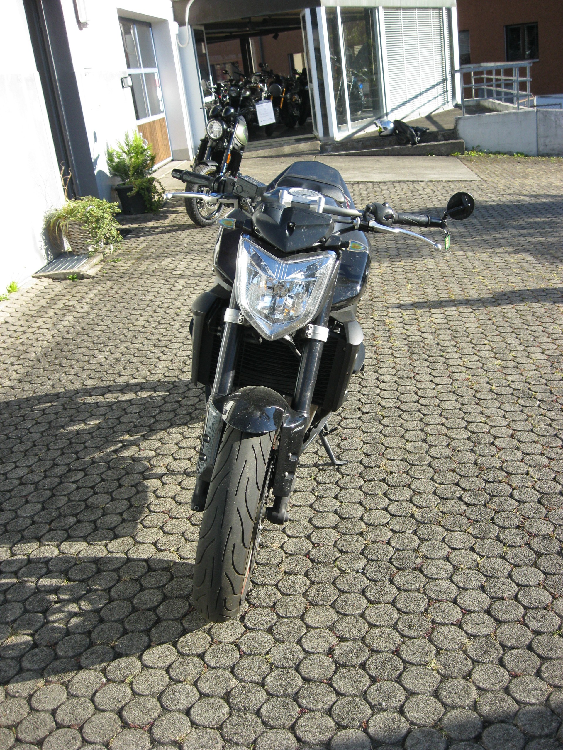 YAMAHA FZ1 N ABS-image-2