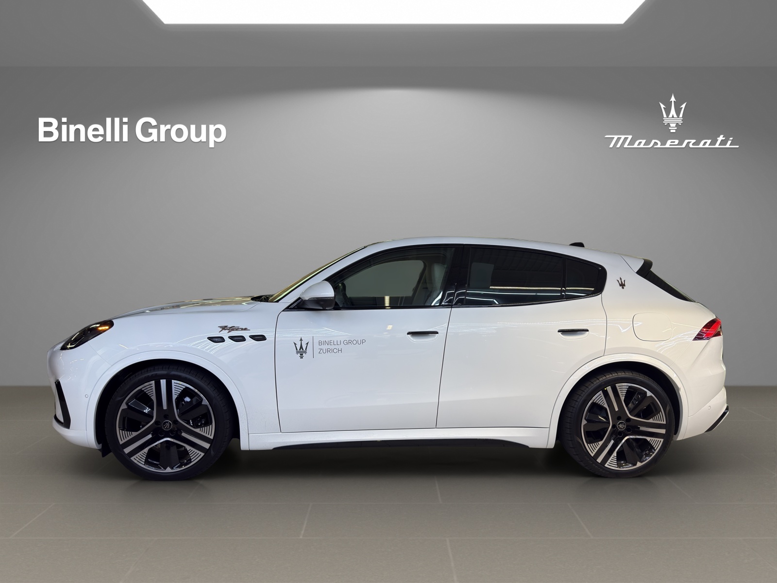 MASERATI Grecale Folgore 105kWh - 1.99% Leasing-showroom-element-2