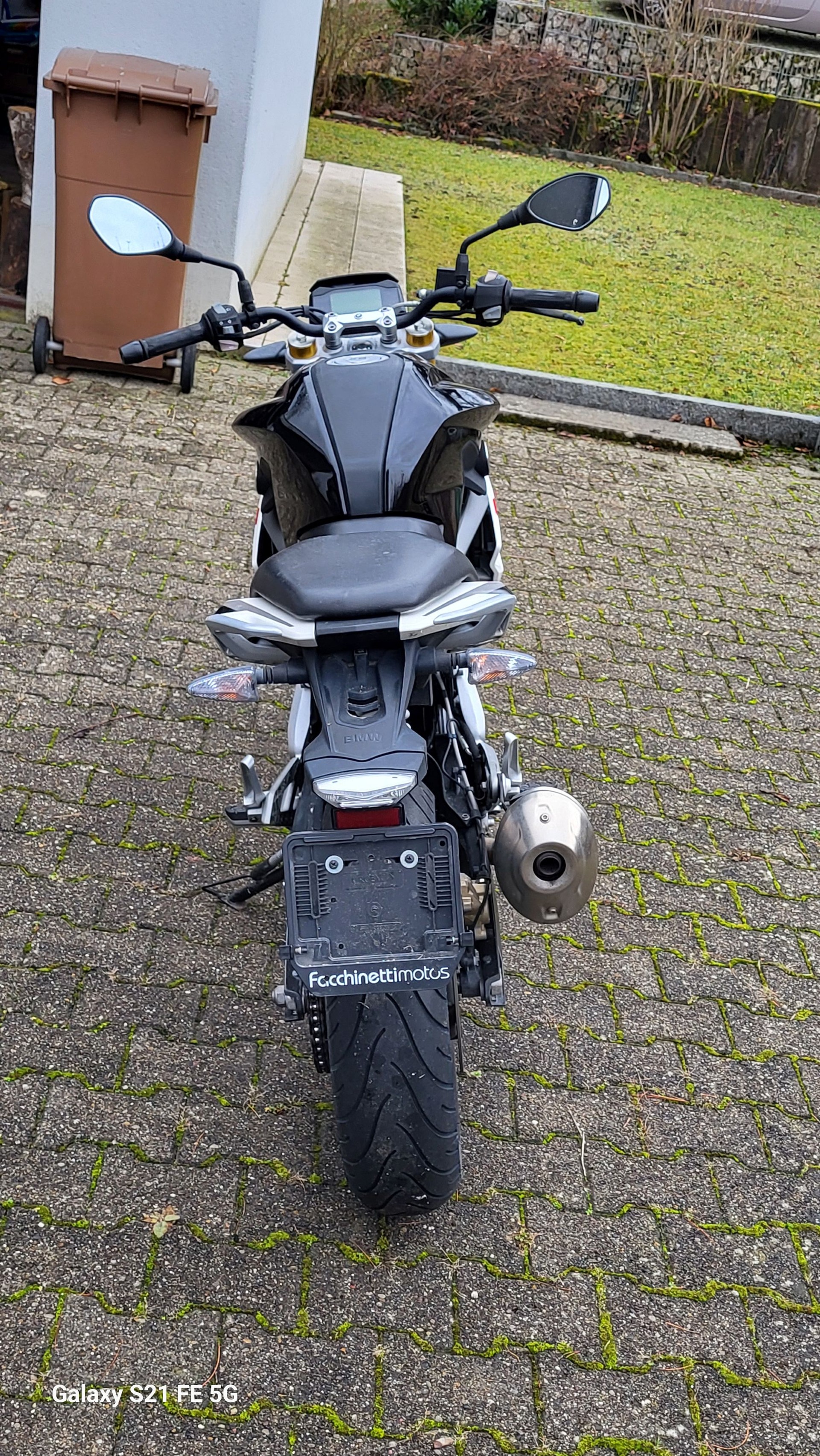 BMW G 310 R ABS-image-1
