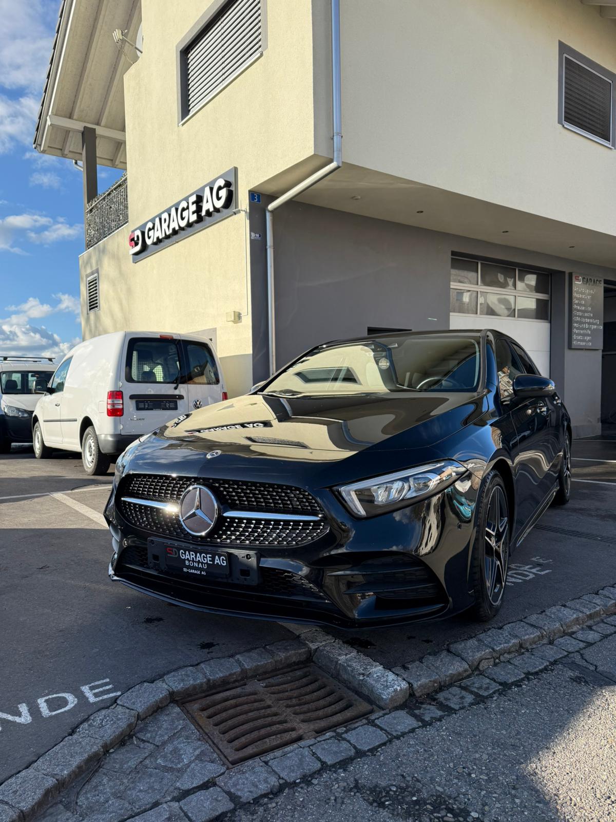 MERCEDES-BENZ A 200 d 4Matic AMG Line
