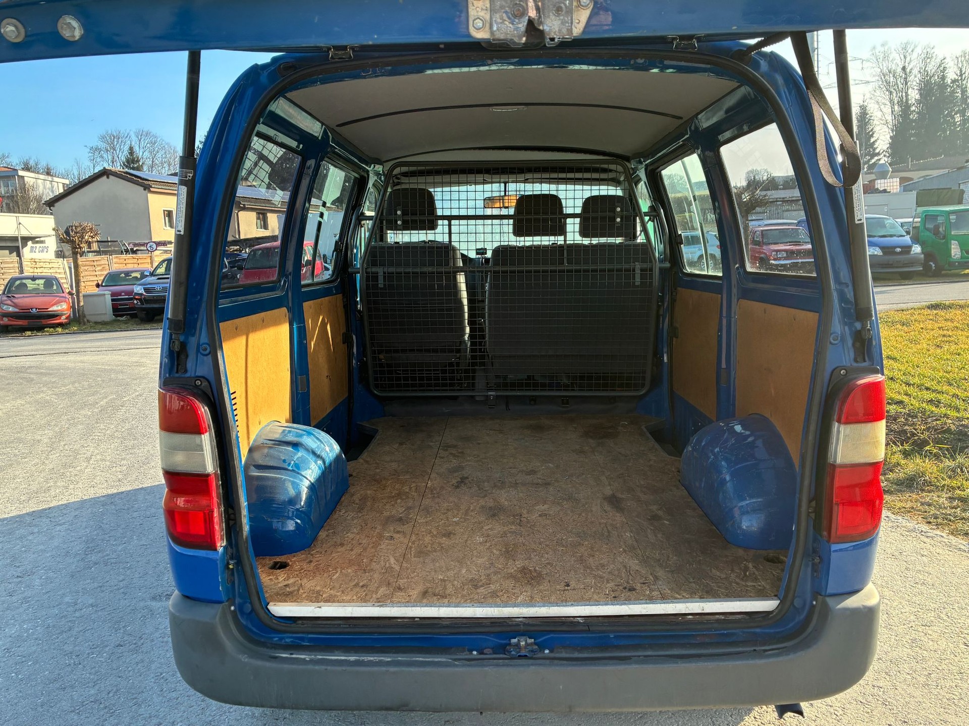 TOYOTA Hiace D-4D 4WD Kombi-image-3