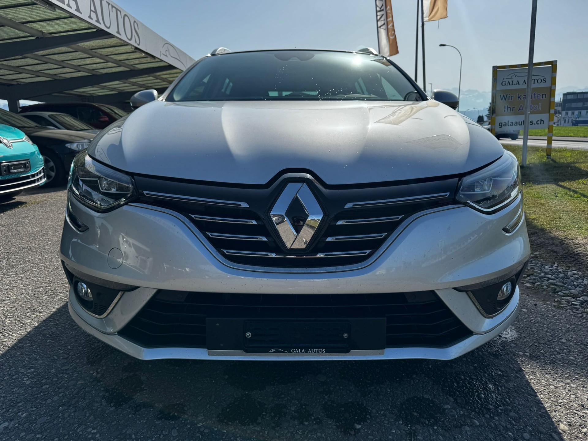 RENAULT Mégane Grandtour 1.2 16V Turbo Zen EDC-image-1