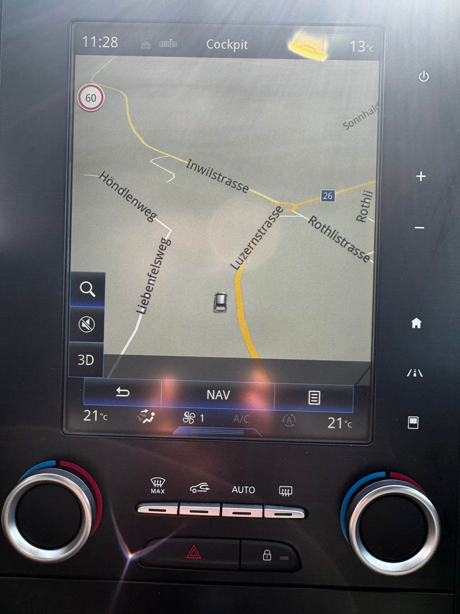 RENAULT Mégane Grandtour 1.2 16V Turbo Zen EDC-image-10