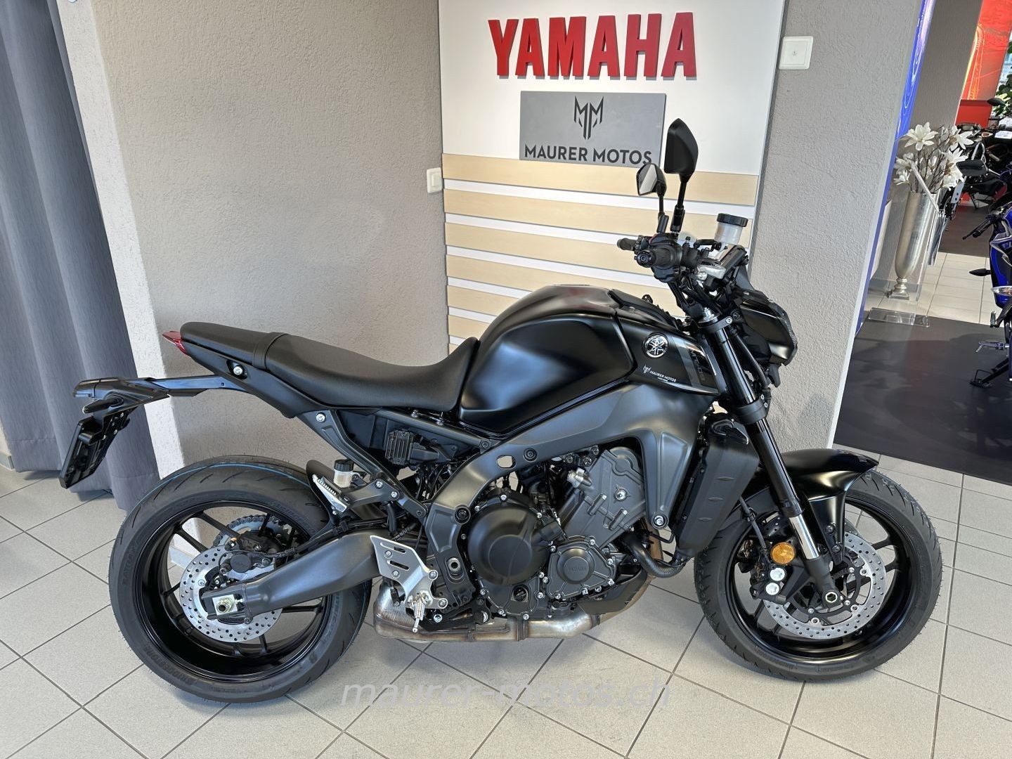YAMAHA MT 09-image-3