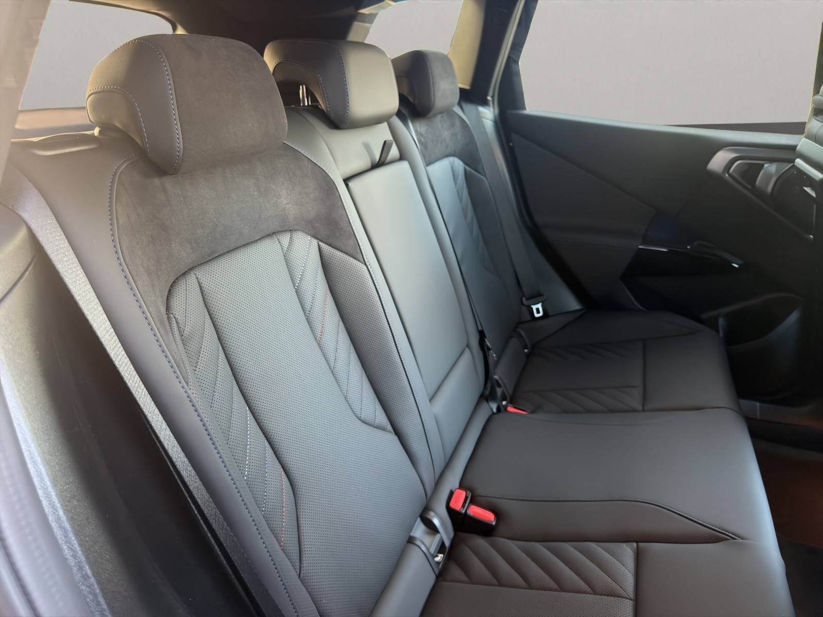 BMW X3 20 xDrive M-Sport-image-11