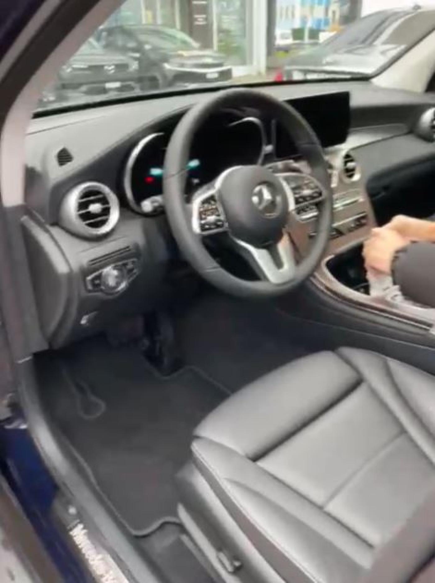 MERCEDES-BENZ GLC 200 4Matic 9G-Tronic-image-8