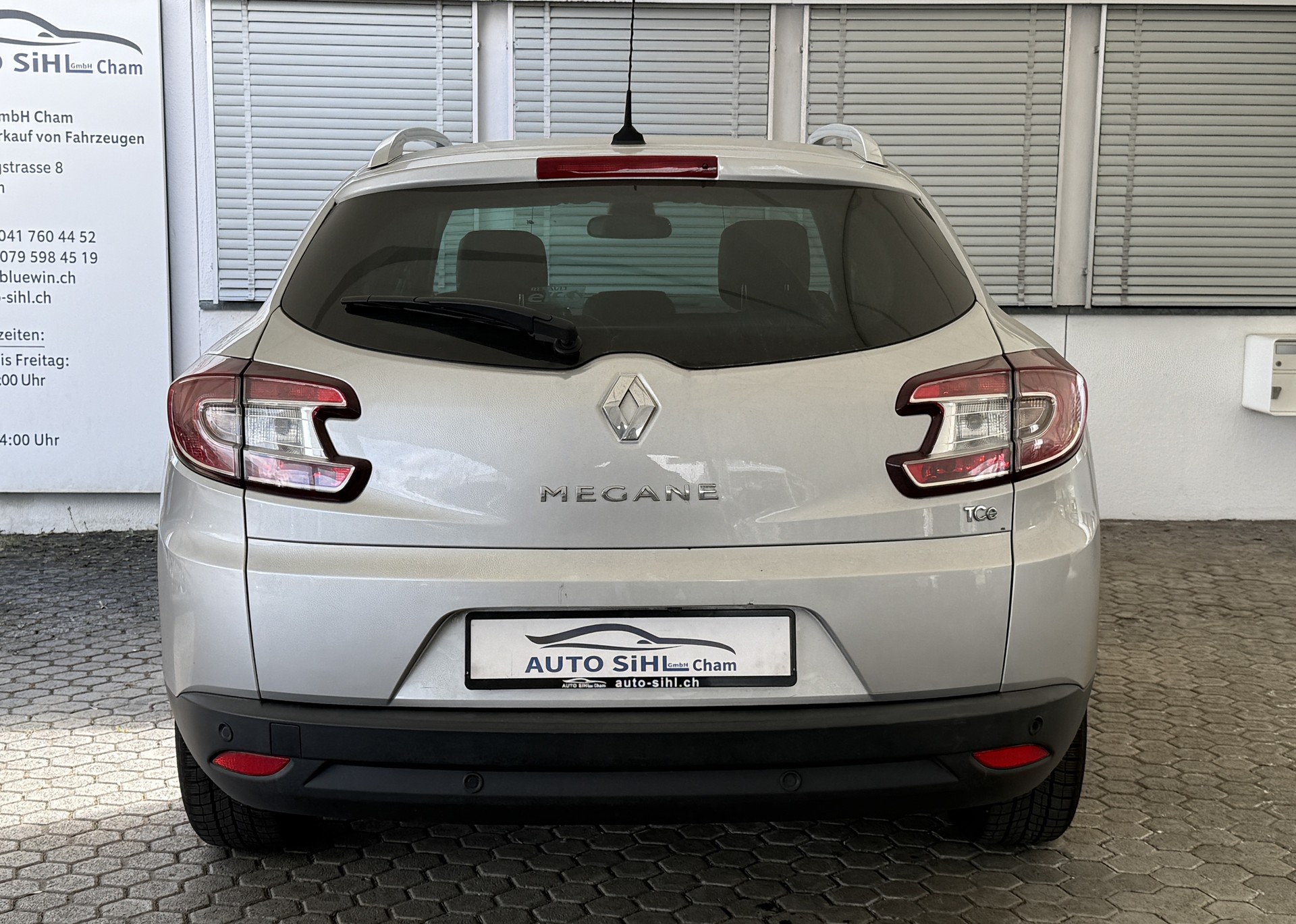 RENAULT Mégane Grandtour 1.2 16V Turbo Bose-image-7