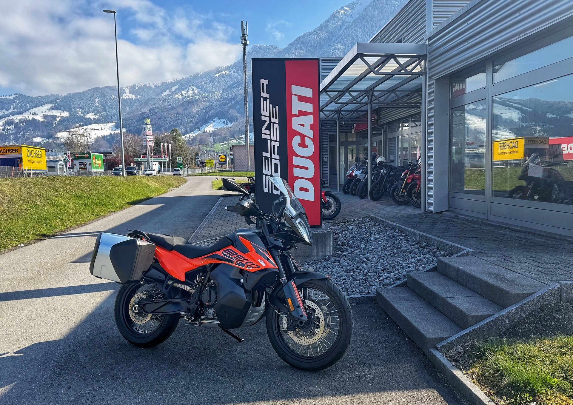 KTM 890 Adventure