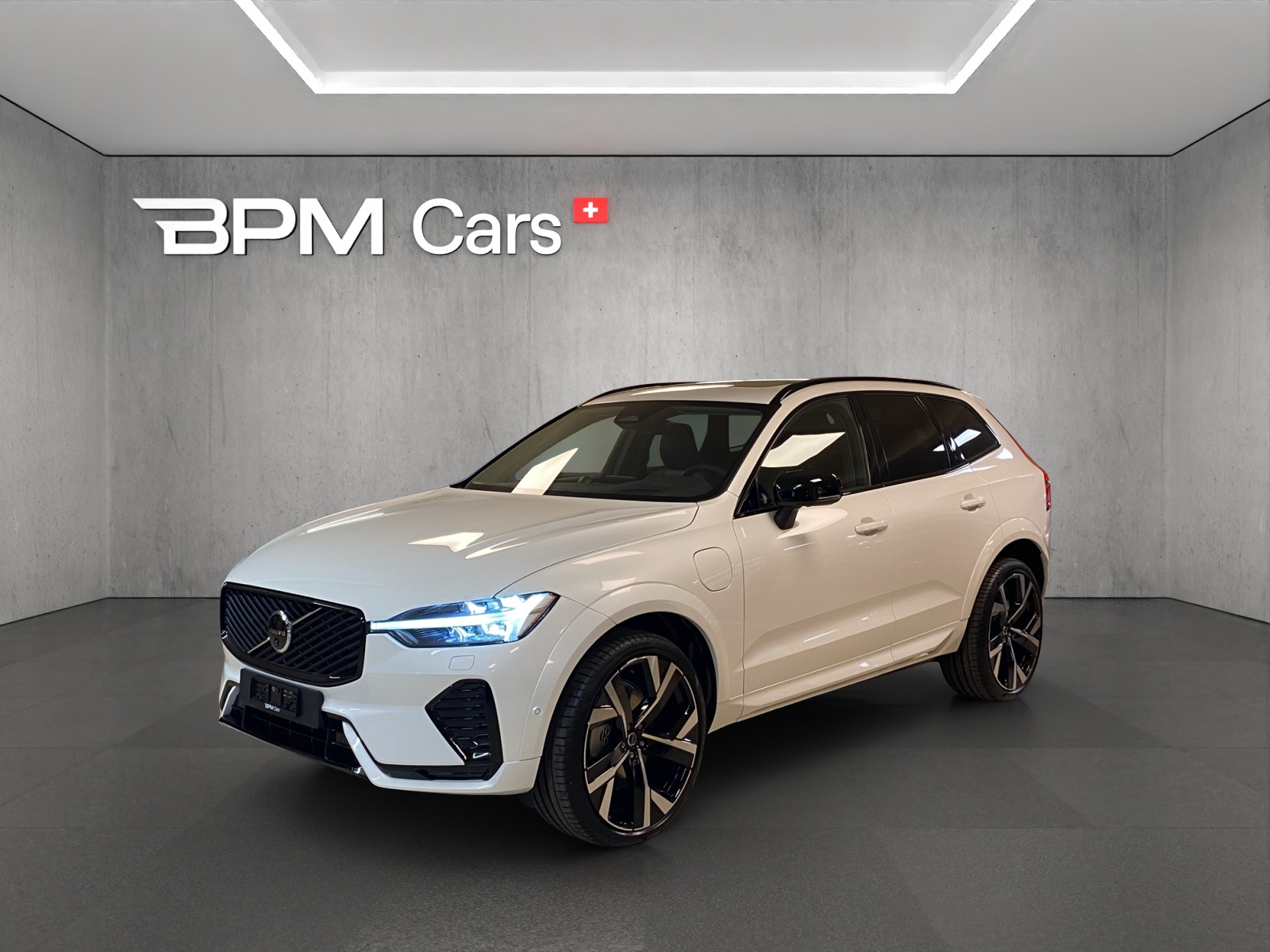 VOLVO XC60 T8 eAWD PluginHybrid Ultra Dark Geartronic