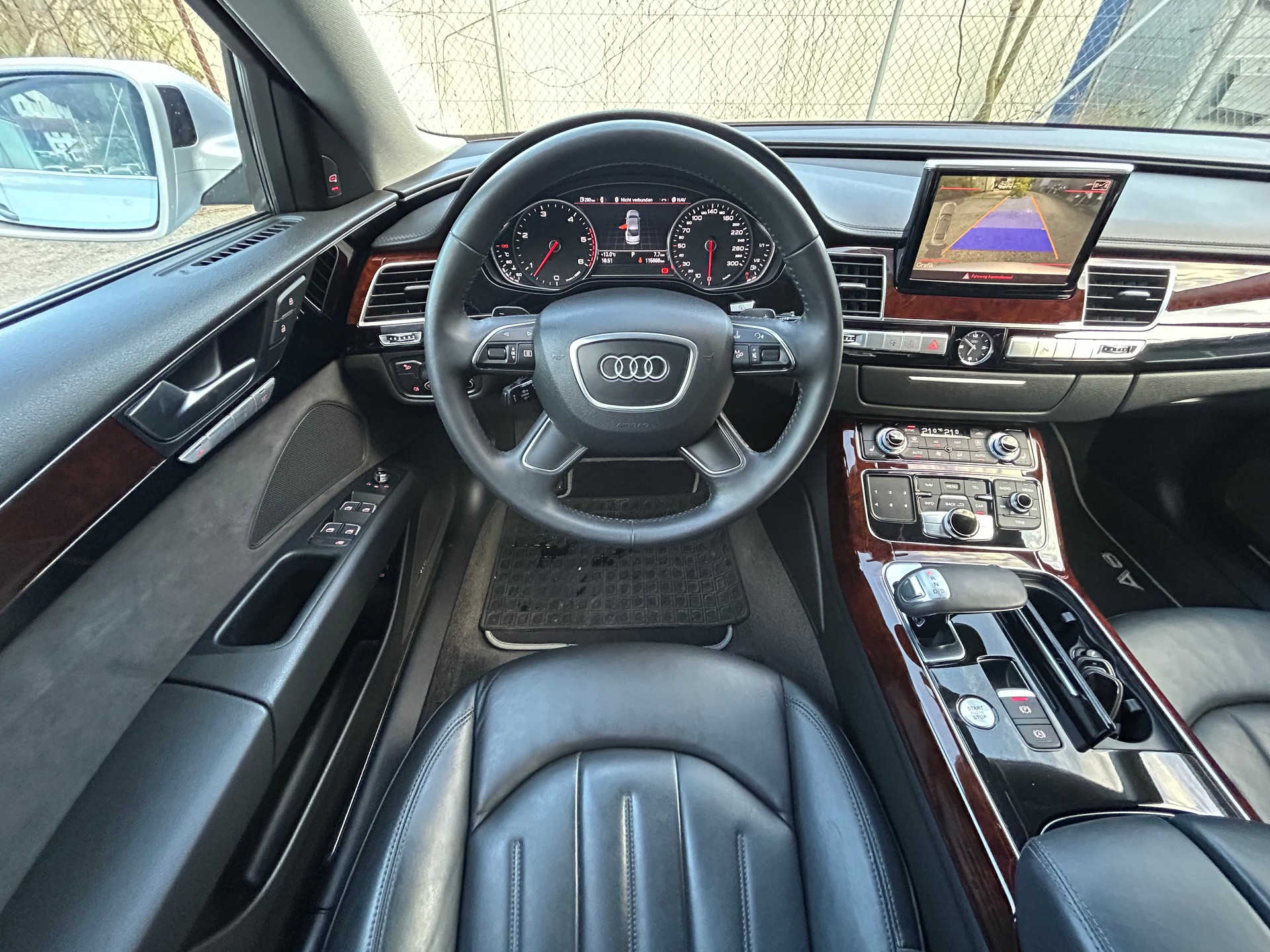 AUDI A8 4.2 TDI quattro tiptronic-image-8