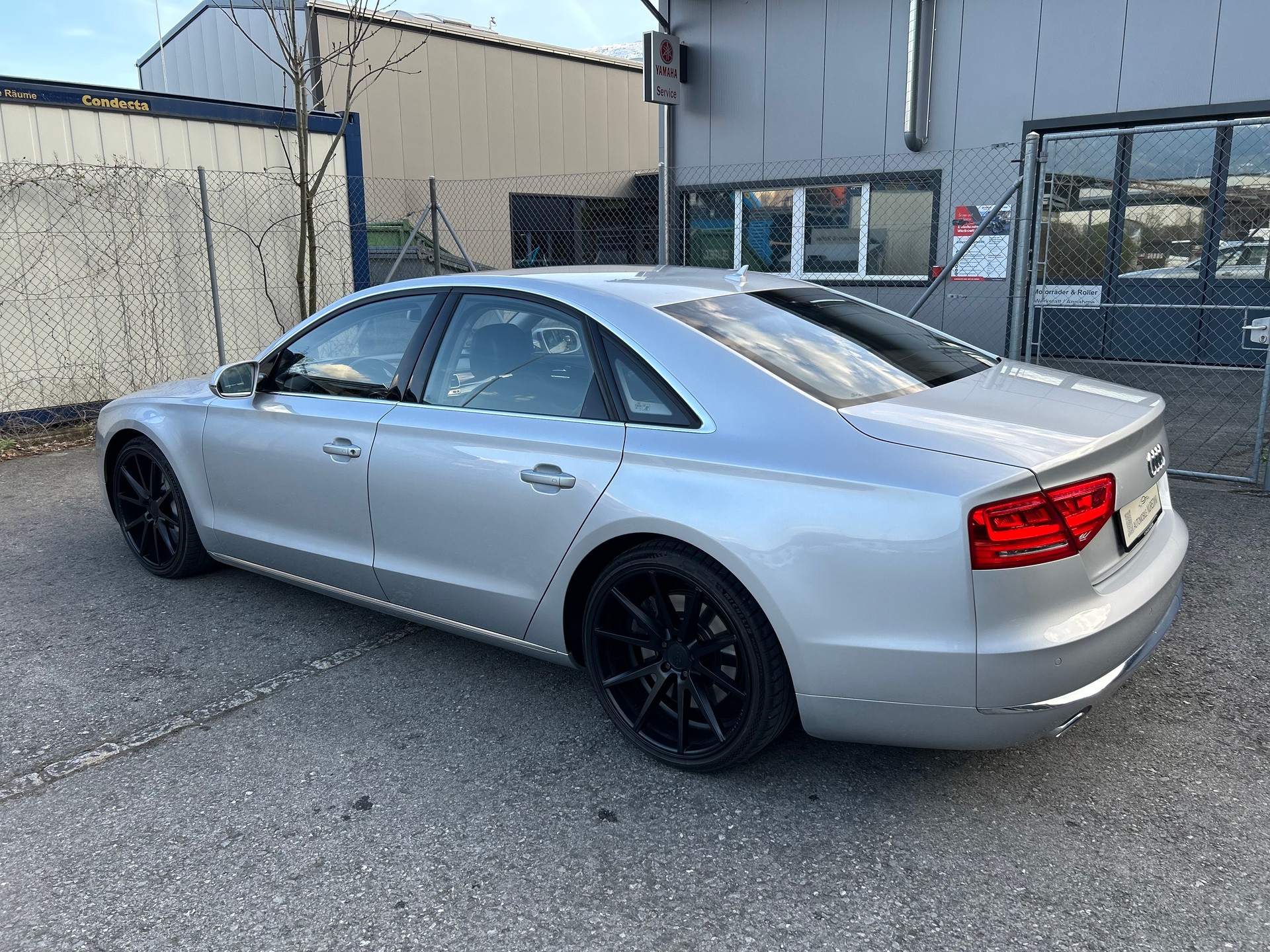 AUDI A8 4.2 TDI quattro tiptronic-image-3