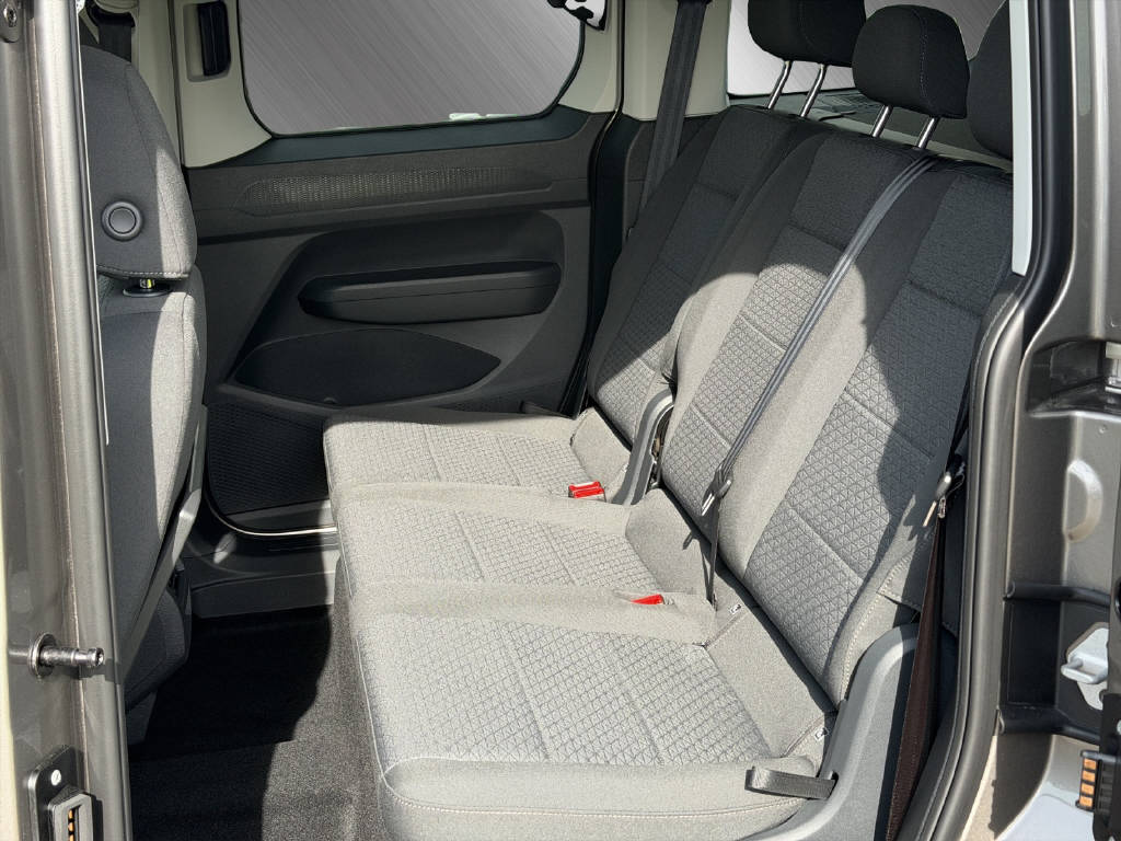 FORD TOURNEO Connect 2.0 EcoBlue 122 Titanium-image-10