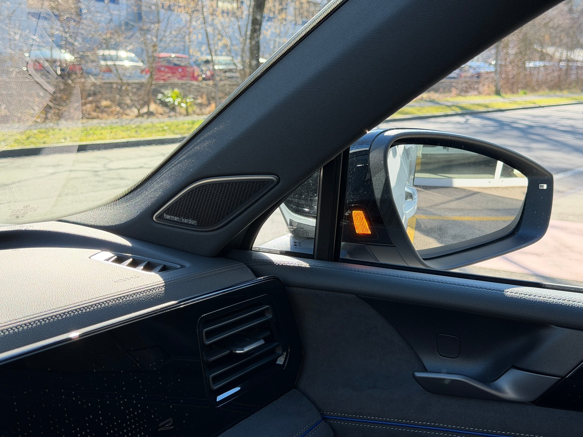 VW Tiguan 2.0 TSI DSG R-Line 4Motion-image-23