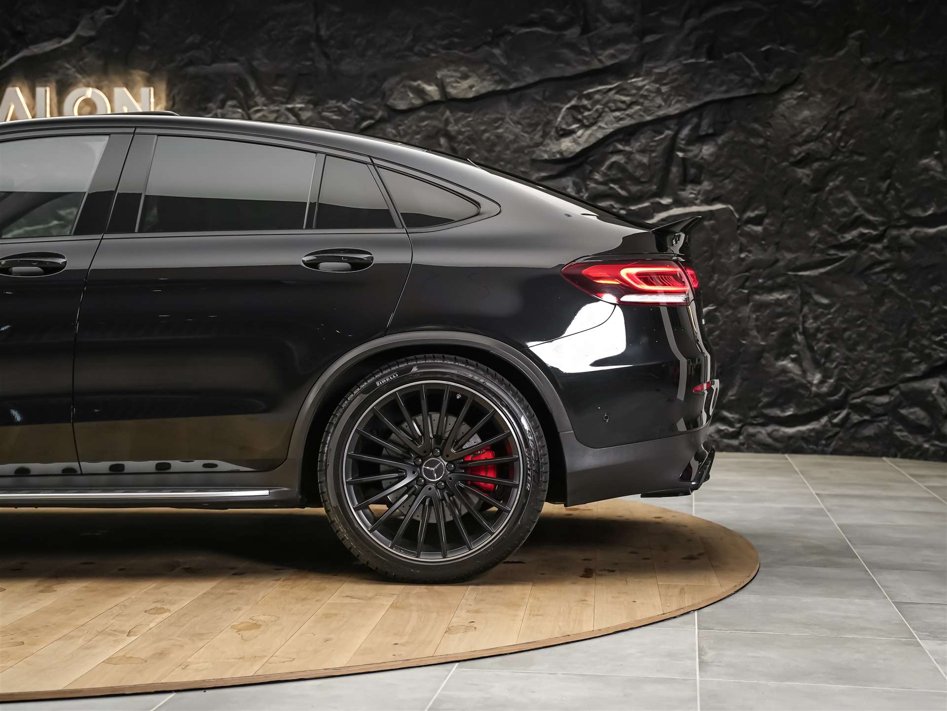 MERCEDES-BENZ GLC Coupé 63 S AMG 4Matic 9G-Tronic *Panorama*Sitzlüftung*Head up Display*-image-19