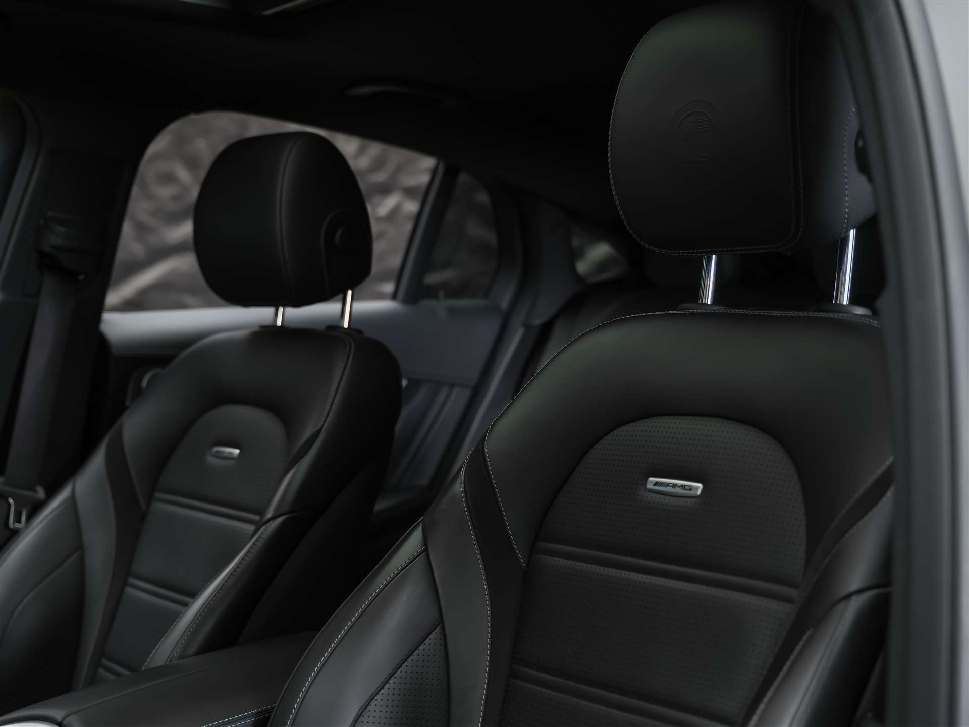 MERCEDES-BENZ GLC Coupé 63 S AMG 4Matic 9G-Tronic *Panorama*Sitzlüftung*Head up Display*-image-10