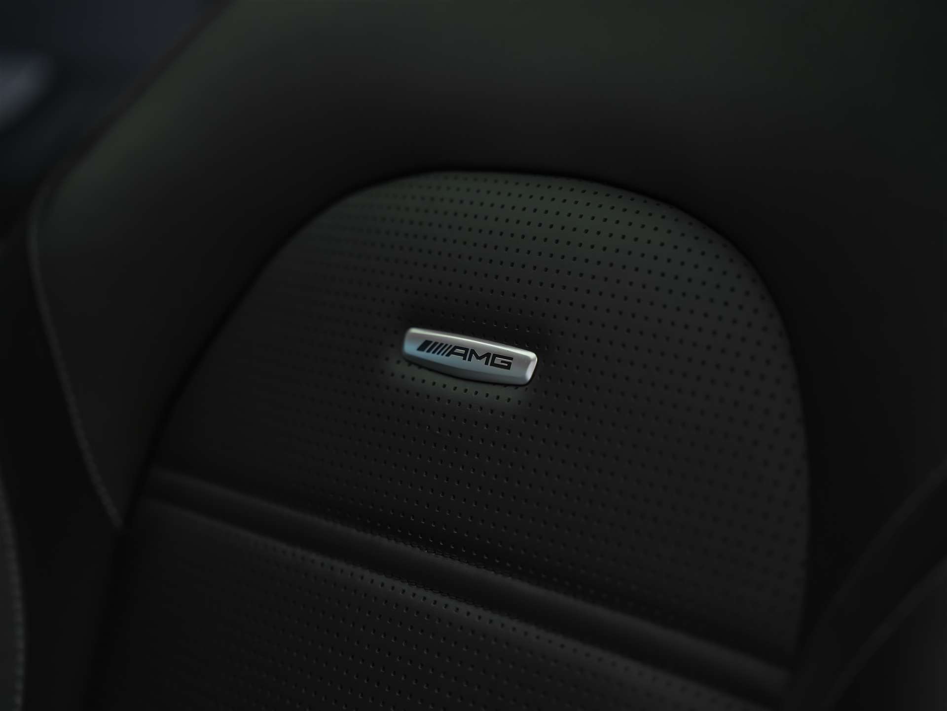 MERCEDES-BENZ GLC Coupé 63 S AMG 4Matic 9G-Tronic *Panorama*Sitzlüftung*Head up Display*-image-11