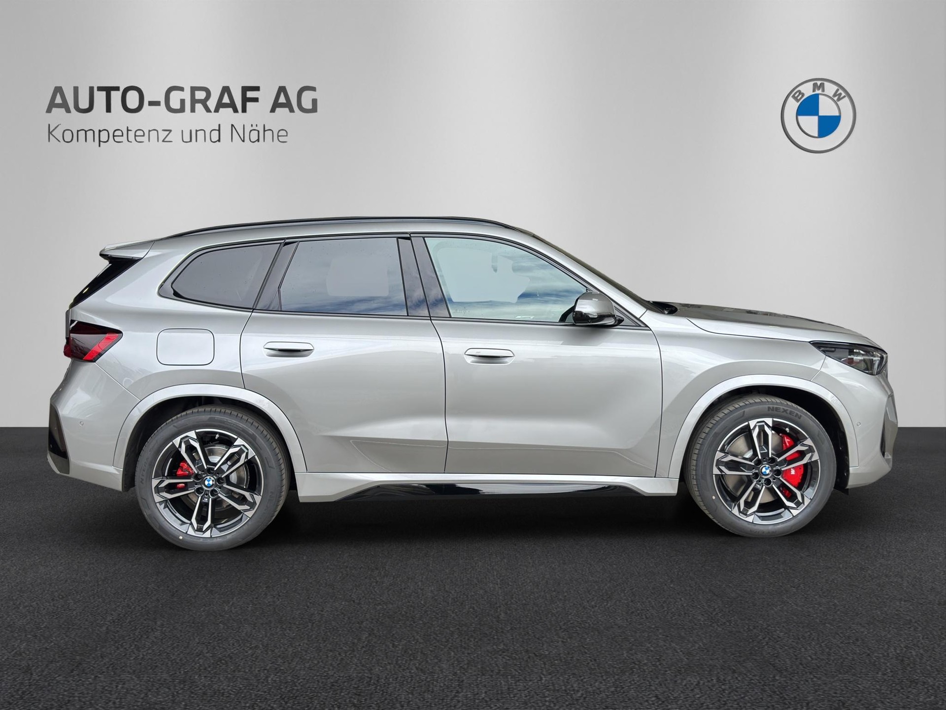 BMW iX1 30 xDrive M Sport Pro Edition-image-5