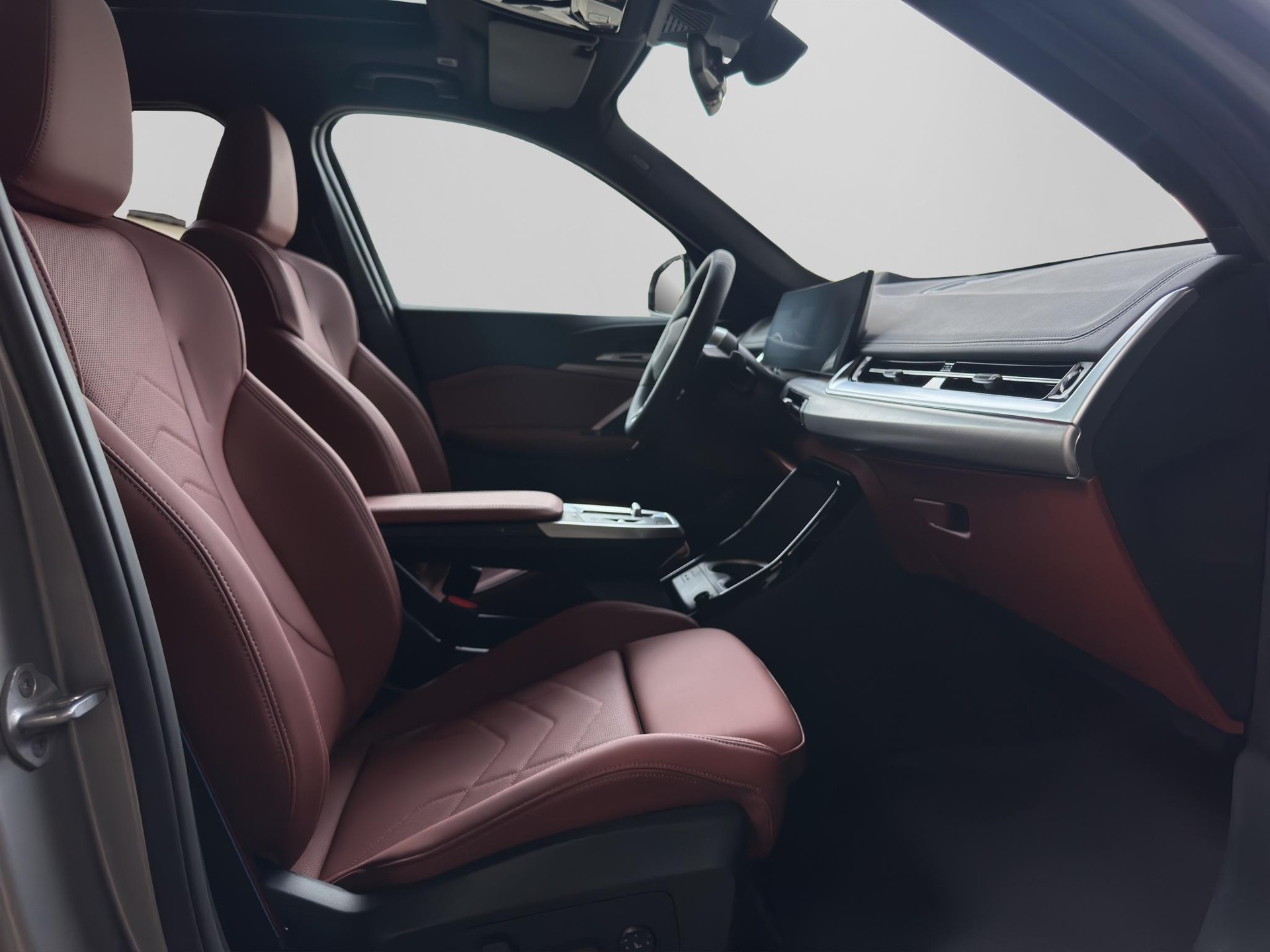 BMW iX1 30 xDrive M Sport Pro Edition-image-17