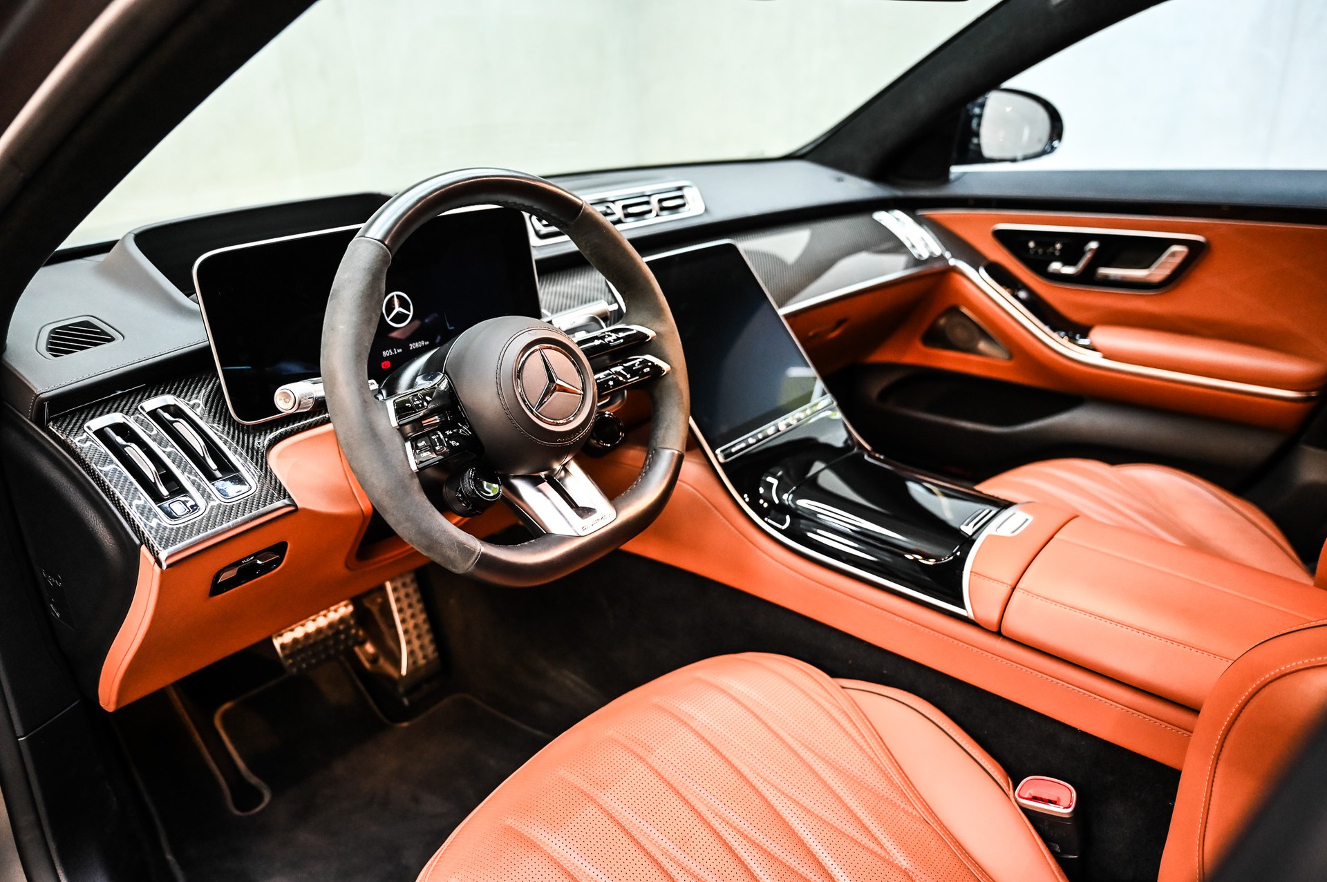 MERCEDES-BENZ S 63 V8 AMG E Performance 4matic+ lang-image-17