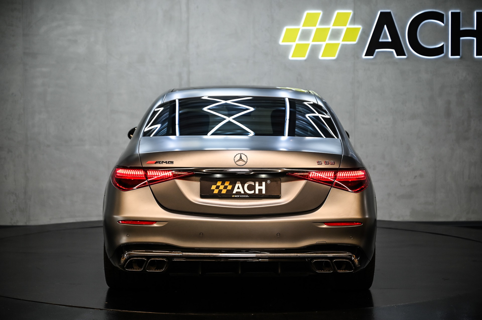 MERCEDES-BENZ S 63 V8 AMG E Performance 4matic+ lang-image-7