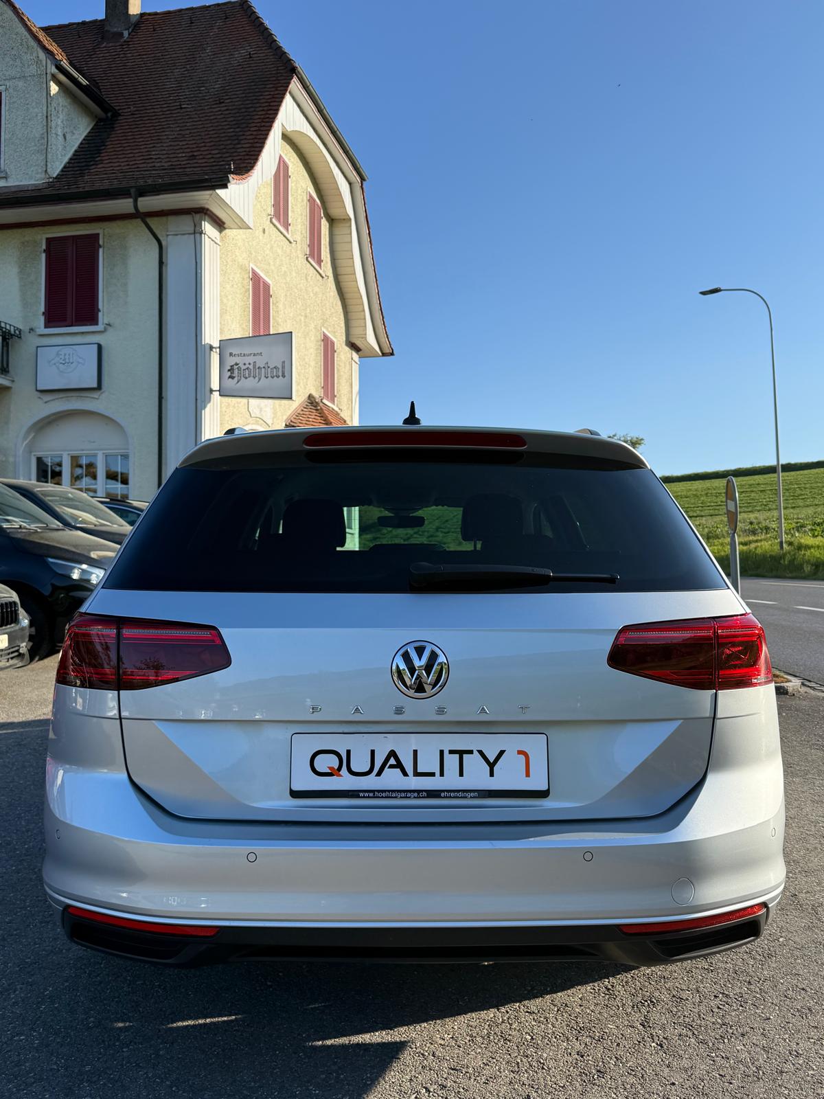 VW Passat Variant 1.6 TDI Business DSG-image-4