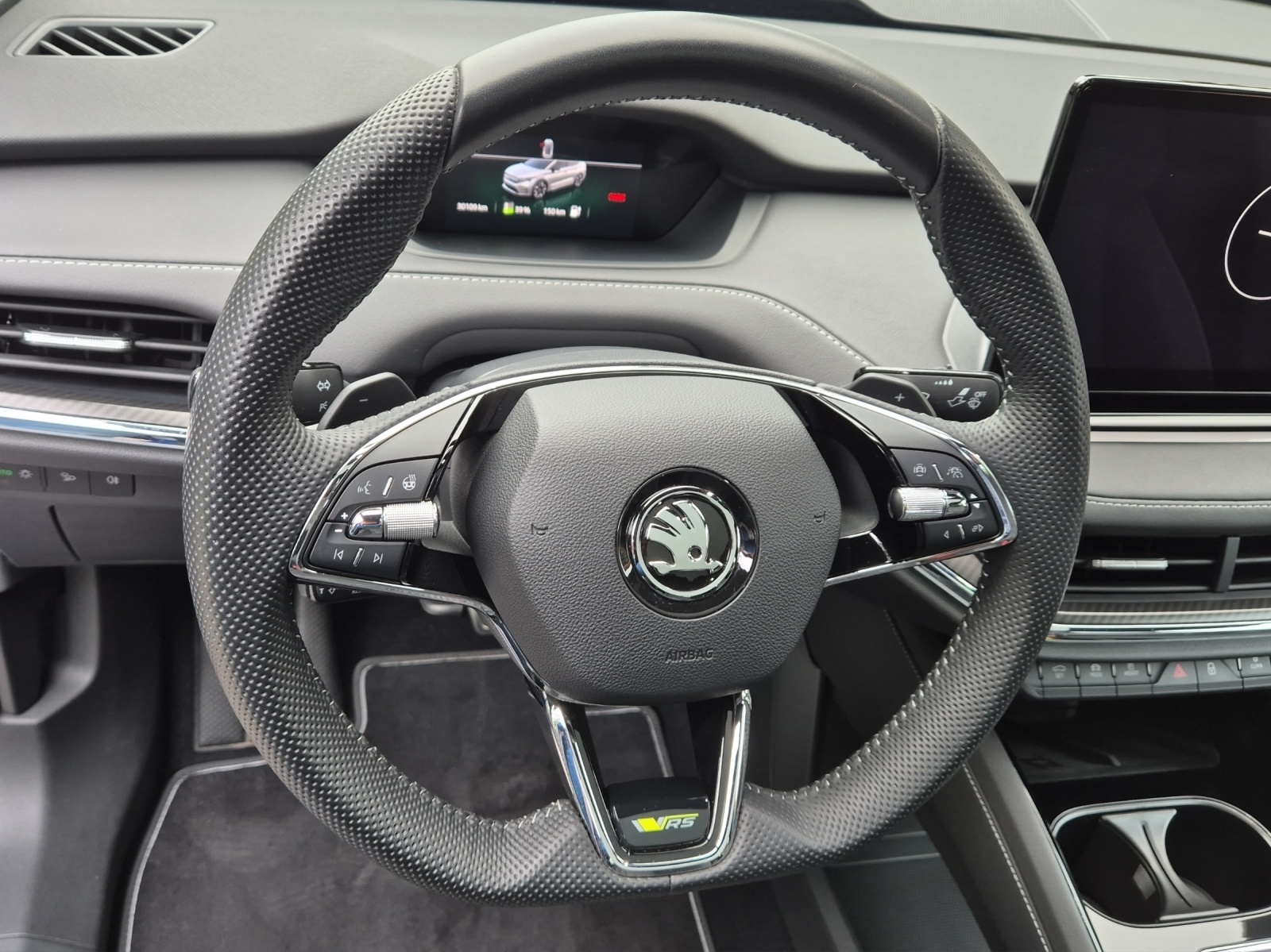 SKODA Enyaq Coupé RS iV 80 4x4*Anhängerkupplung*Head- Up Display*-image-9