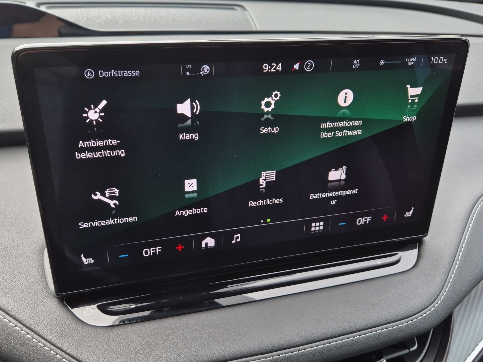SKODA Enyaq Coupé RS iV 80 4x4*Anhängerkupplung*Head- Up Display*-image-15