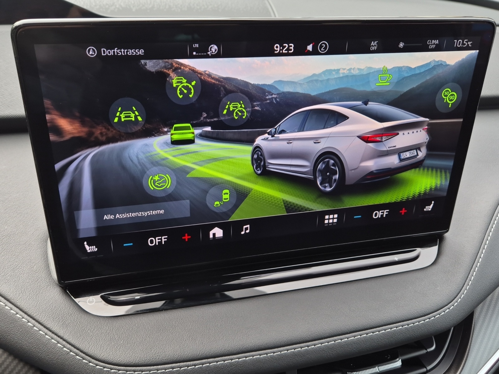 SKODA Enyaq Coupé RS iV 80 4x4*Anhängerkupplung*Head- Up Display*-image-13