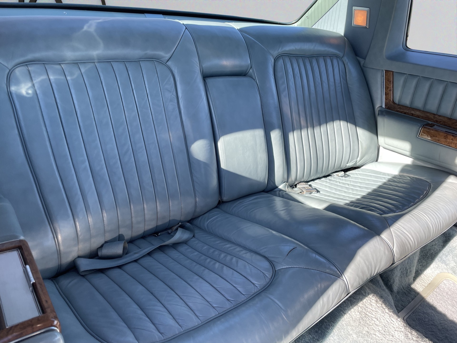 CADILLAC DEVILLE-image-7