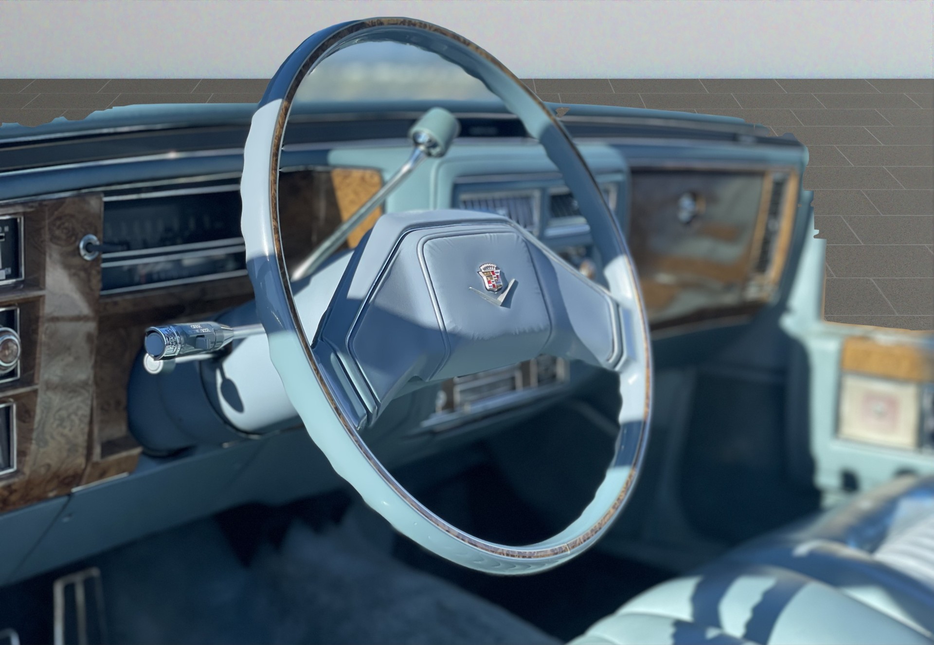 CADILLAC DEVILLE-image-8