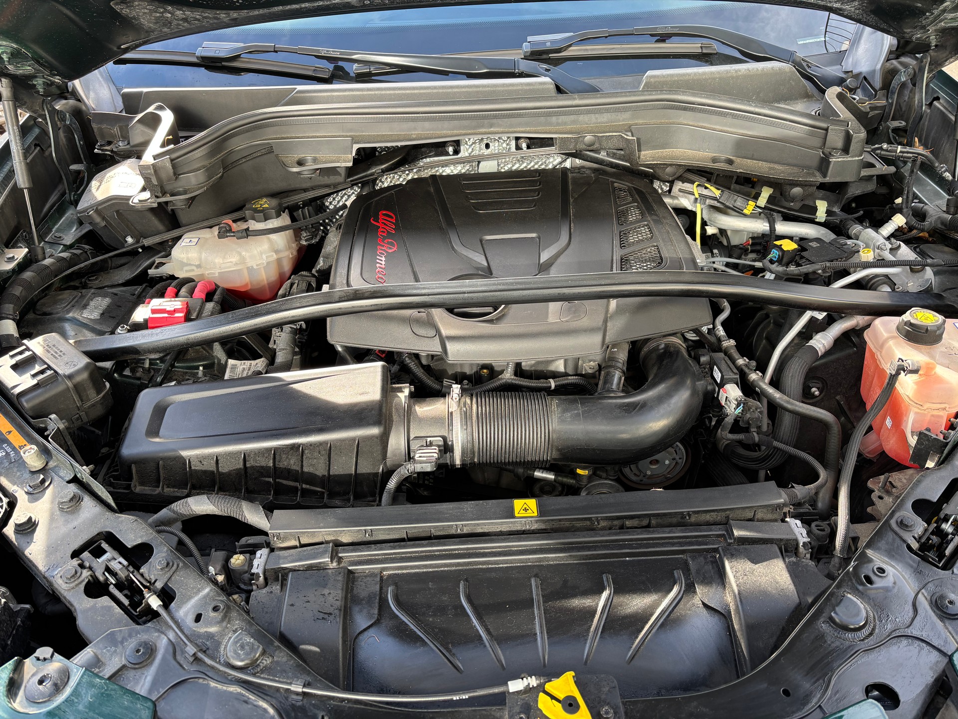 ALFA ROMEO Stelvio 2.0 Executive Q4 Automatic-image-13
