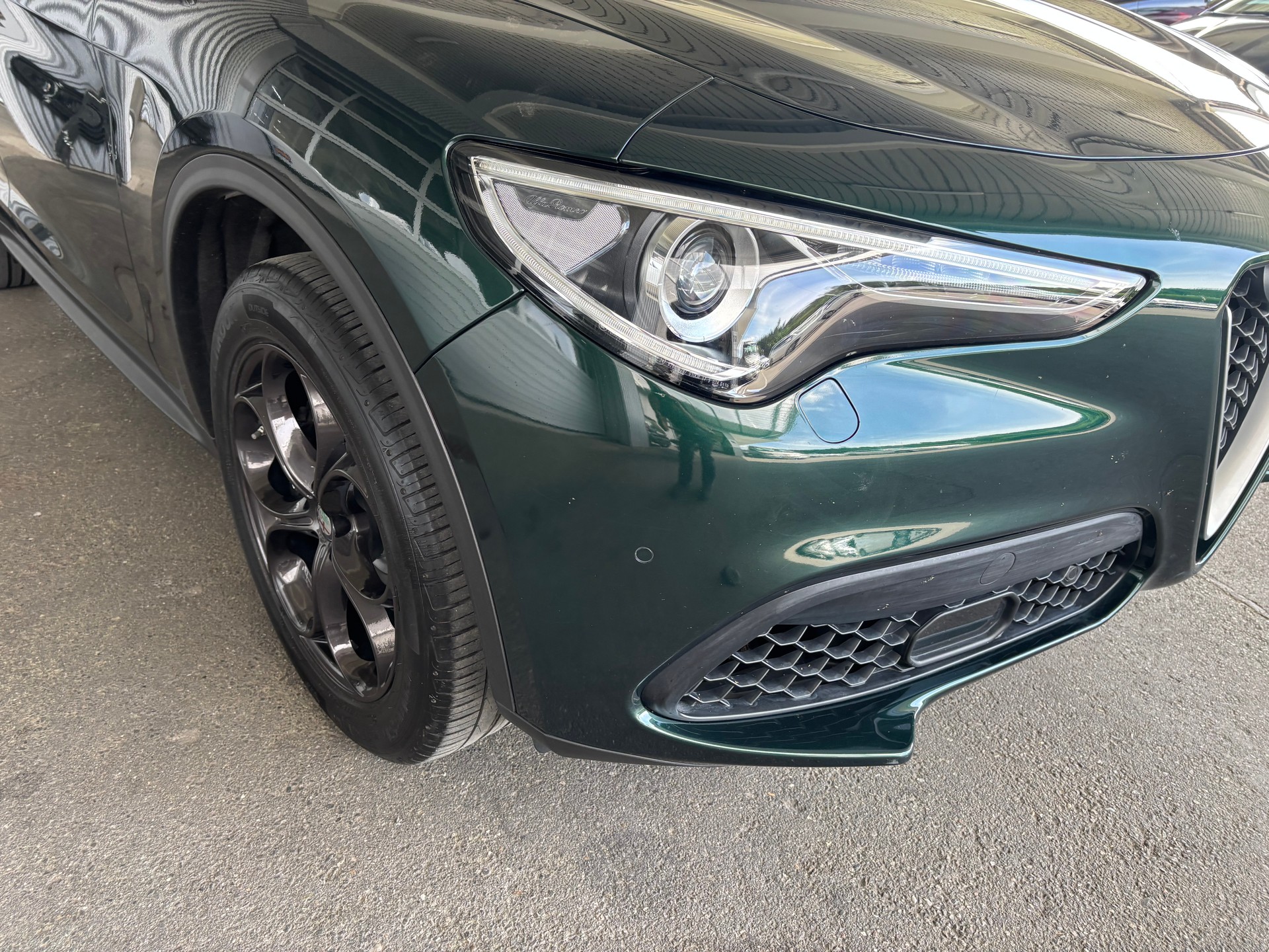 ALFA ROMEO Stelvio 2.0 Executive Q4 Automatic-image-4