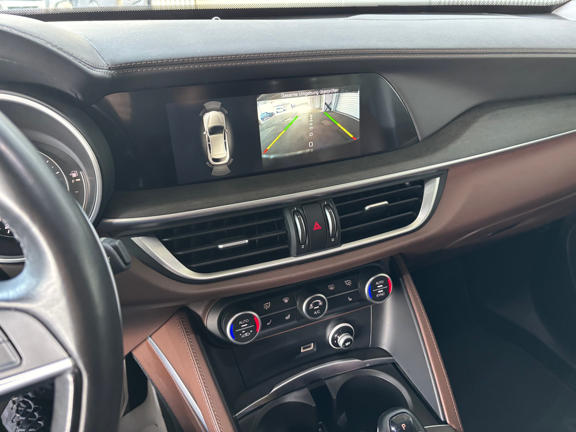 ALFA ROMEO Stelvio 2.0 Executive Q4 Automatic-image-10
