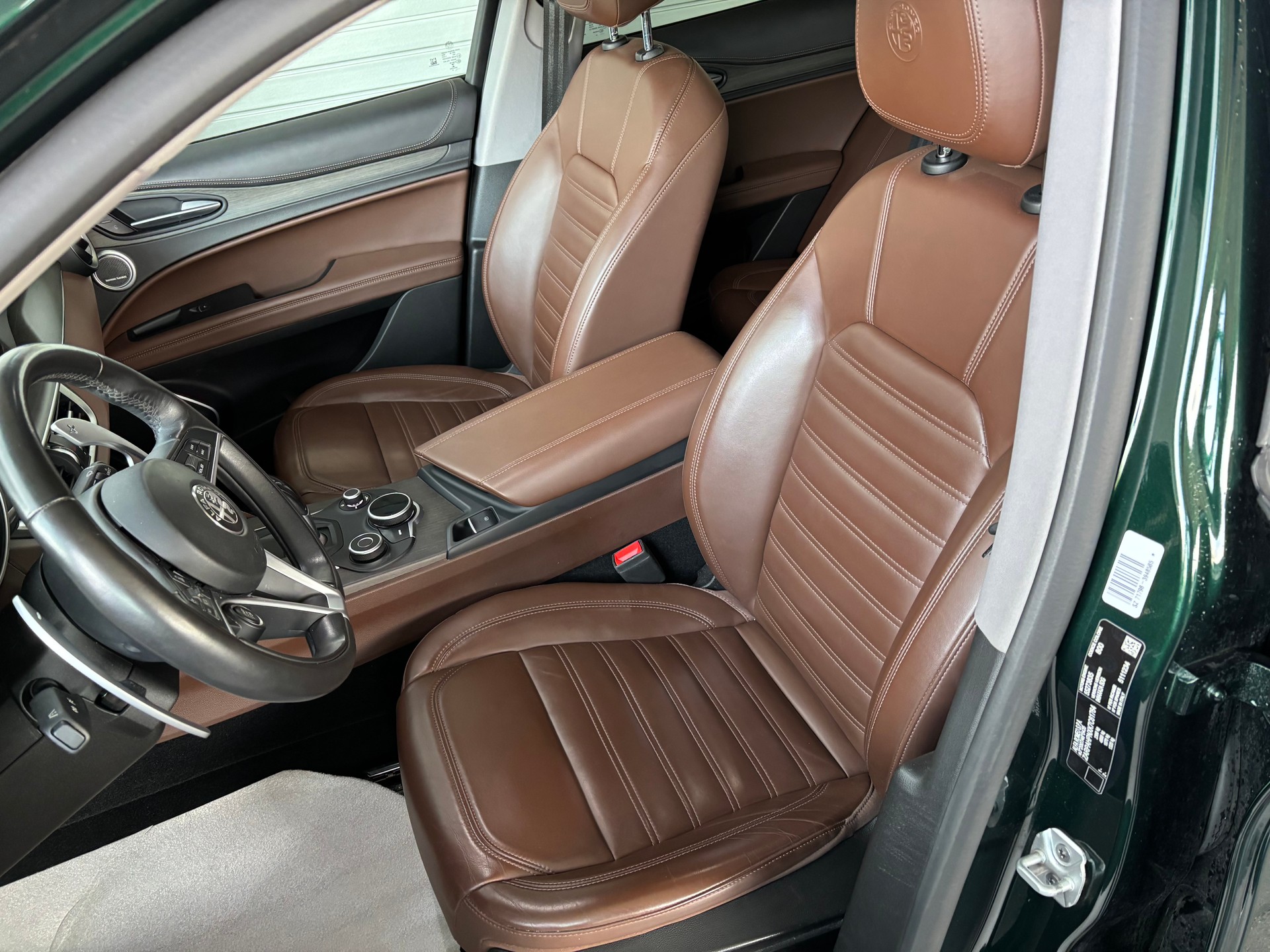 ALFA ROMEO Stelvio 2.0 Executive Q4 Automatic-image-7