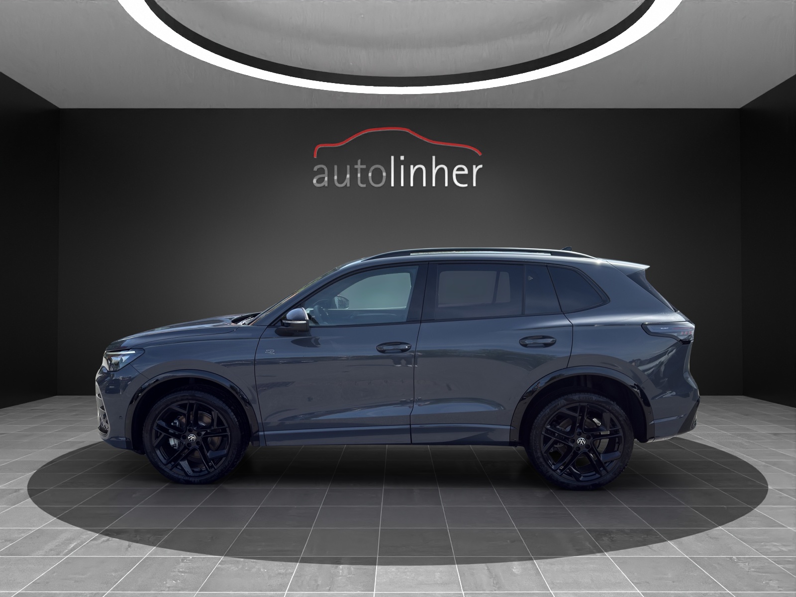 VW Tiguan 2.0 TDI SCR R-Line 4Motion DSG-showroom-element-1