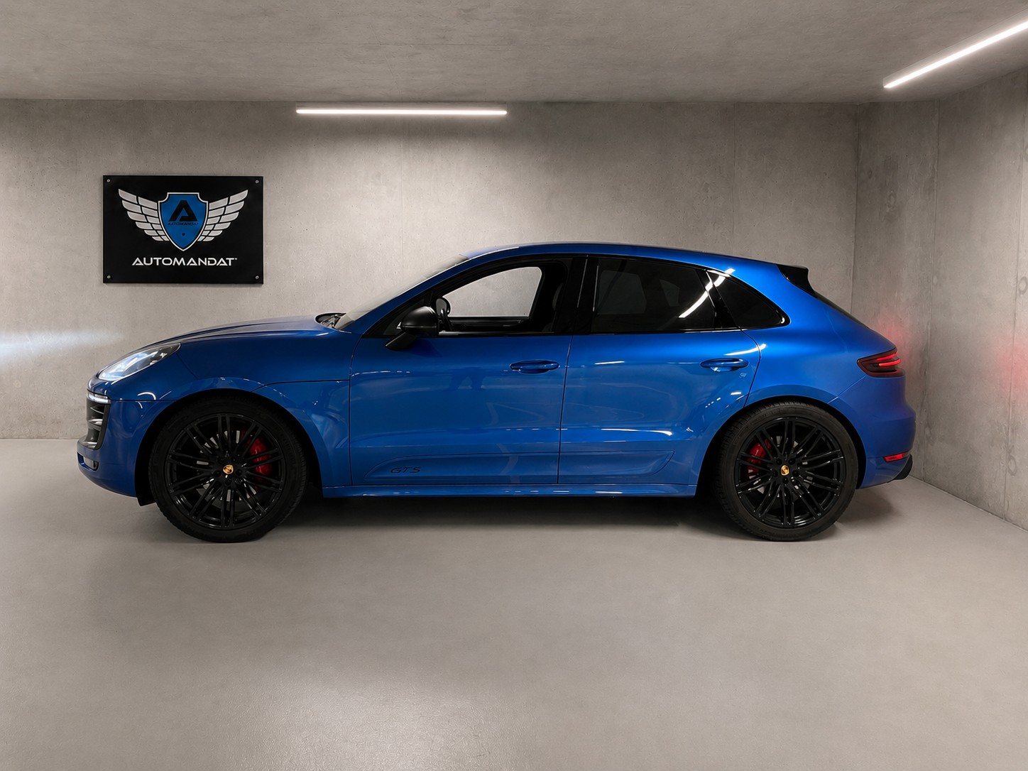 PORSCHE Macan GTS PDK-showroom-element-1