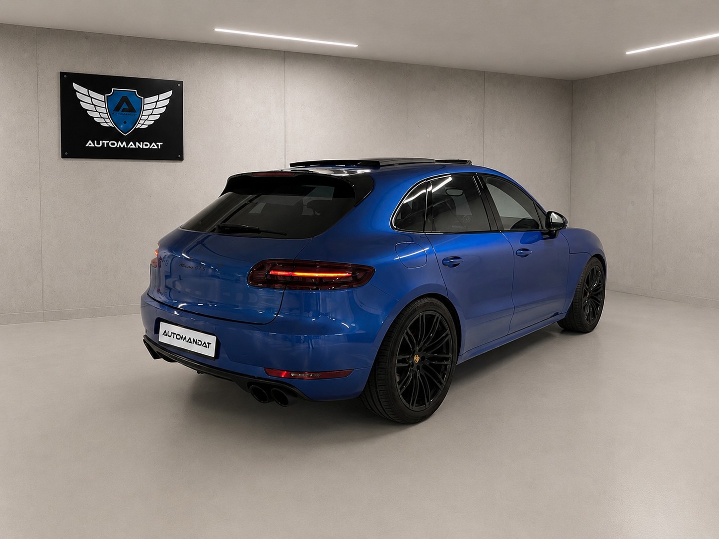 PORSCHE Macan GTS PDK-image-4