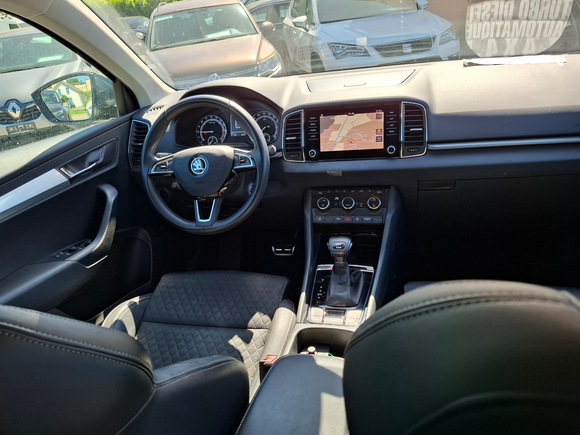 SKODA Karoq 2.0 TDI CR Ambition 4x4 DSG-image-9
