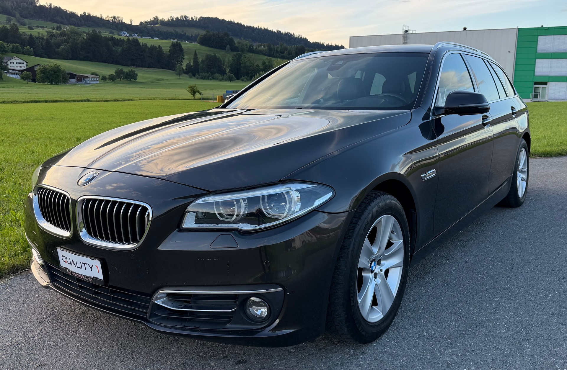 BMW 525d Touring xDrive Luxury Line Steptronic