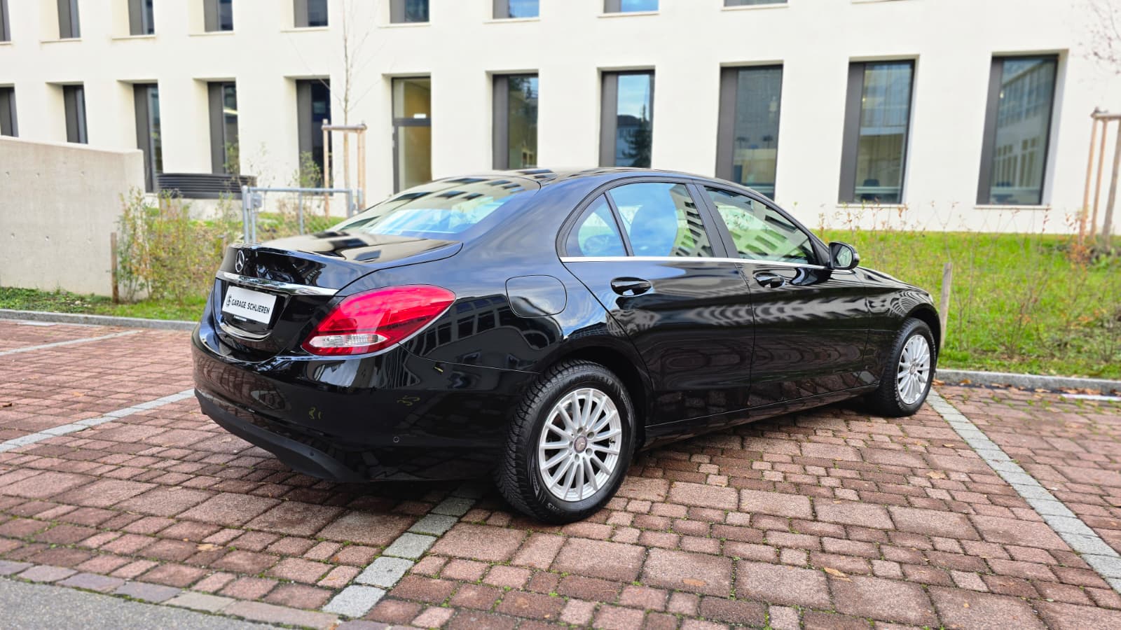 MERCEDES-BENZ C 160 Exclusive/ Top Gepflegt / Sparsam / Burmester Premium-Soundsystem / Frisch ab MFK und Service-image-5