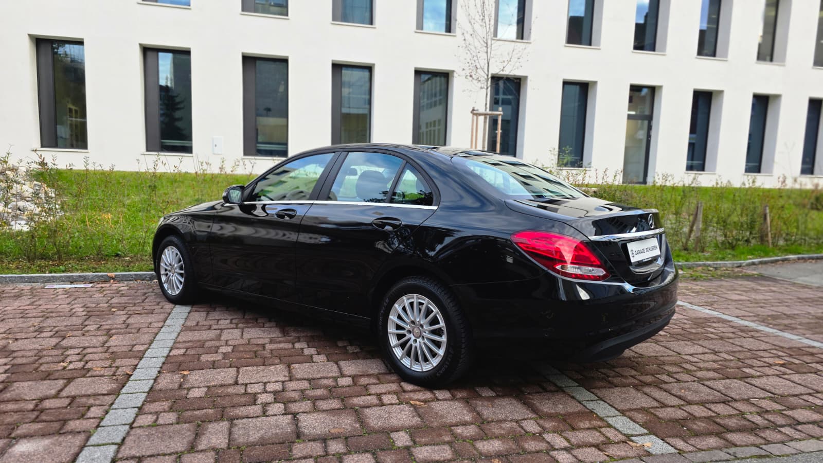 MERCEDES-BENZ C 160 Exclusive/ Top Gepflegt / Sparsam / Burmester Premium-Soundsystem / Frisch ab MFK und Service-image-6