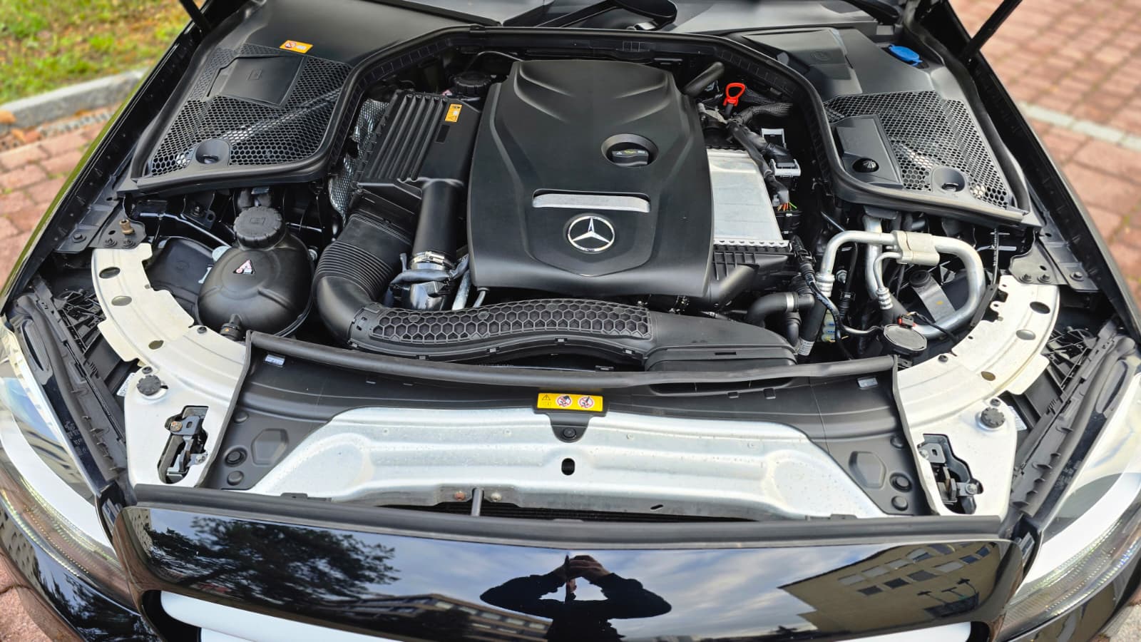 MERCEDES-BENZ C 160 Exclusive/ Top Gepflegt / Sparsam / Burmester Premium-Soundsystem / Frisch ab MFK und Service-image-8