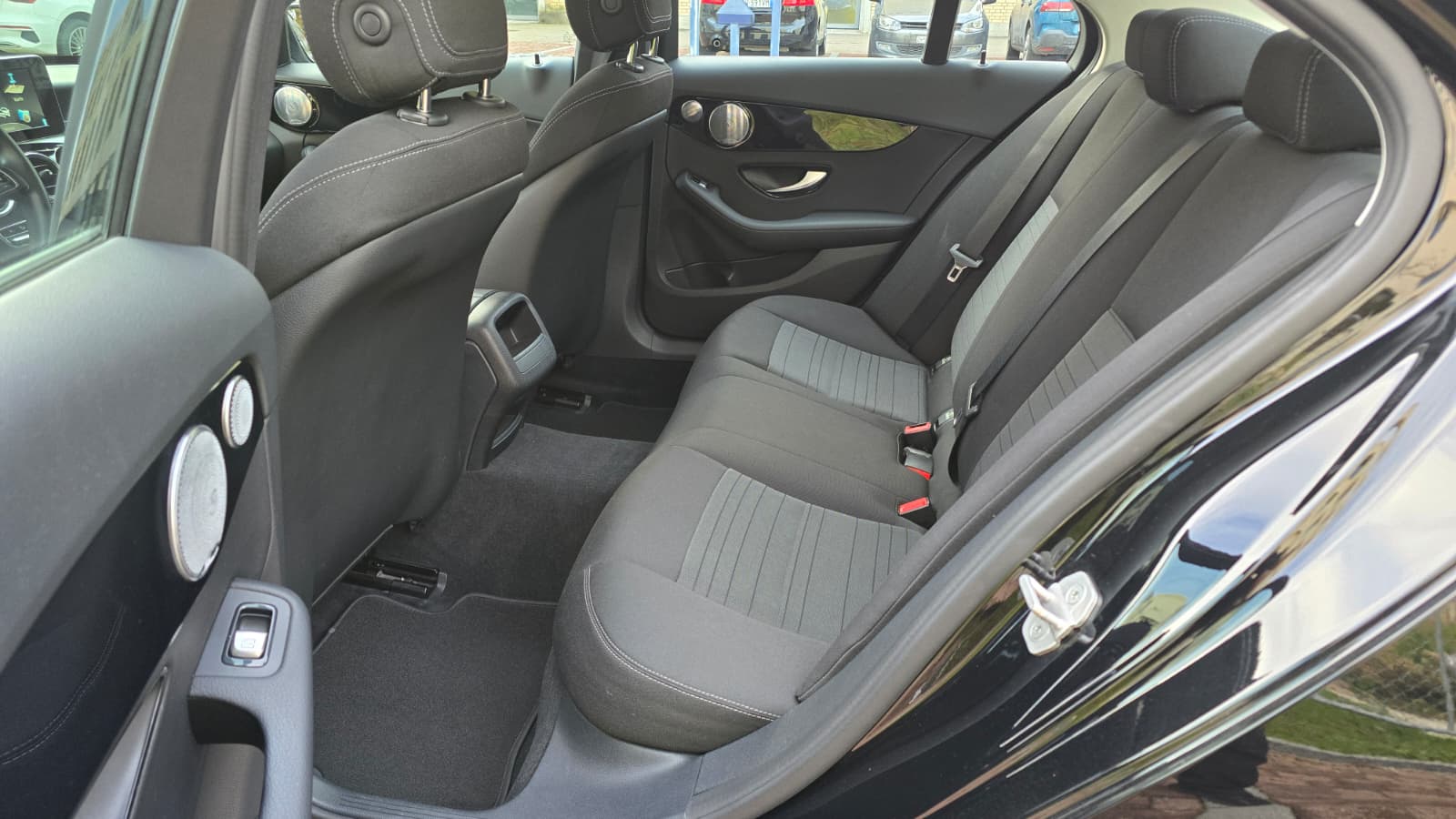 MERCEDES-BENZ C 160 Exclusive/ Top Gepflegt / Sparsam / Burmester Premium-Soundsystem / Frisch ab MFK und Service-image-12