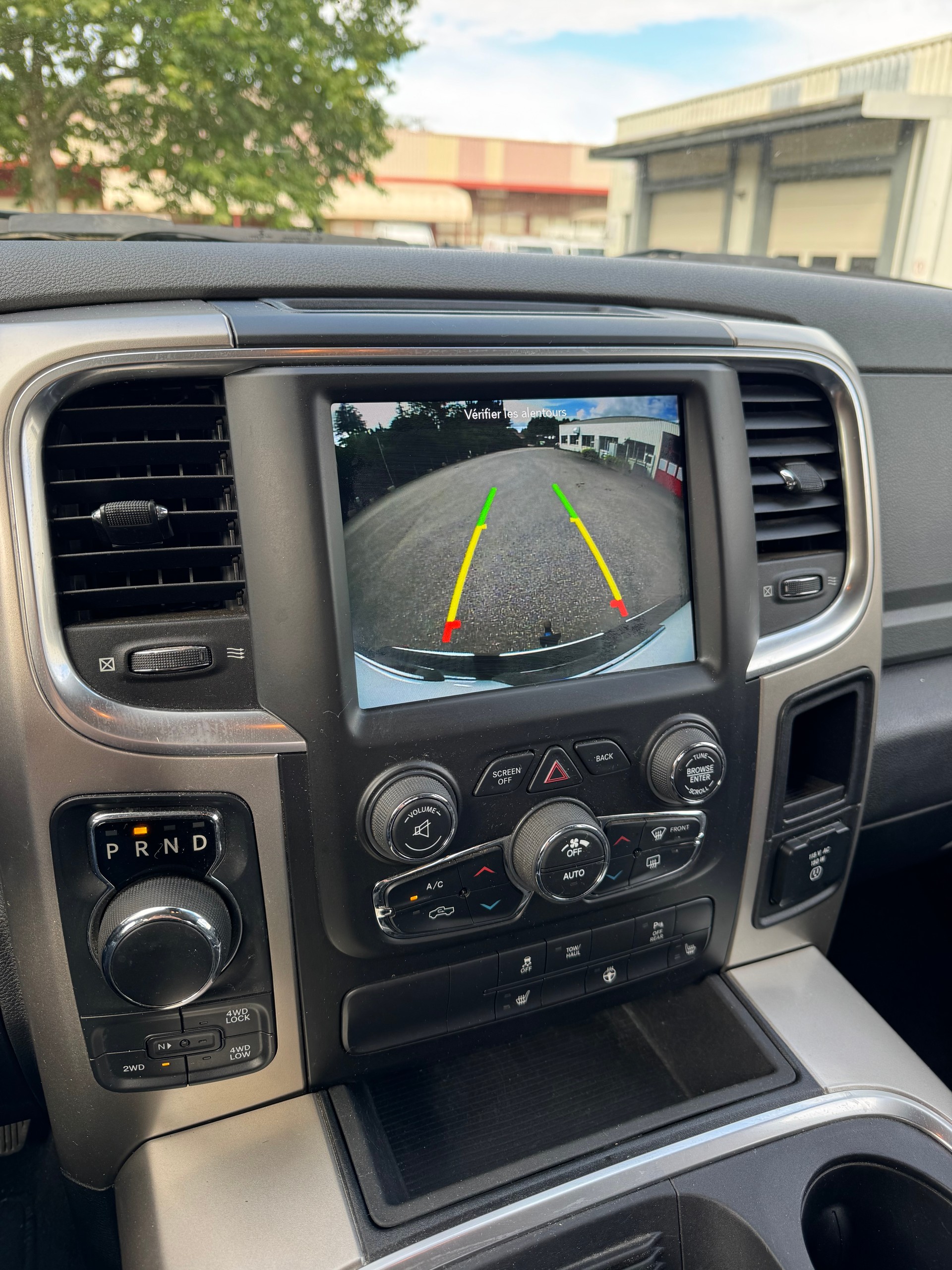 DODGE RAM 1500 Classic-image-14