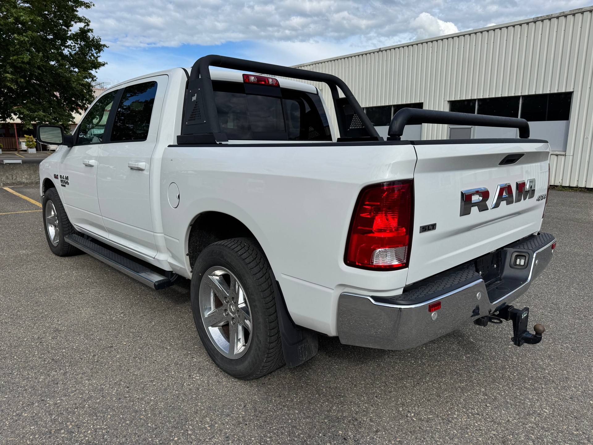 DODGE RAM 1500 Classic-image-5